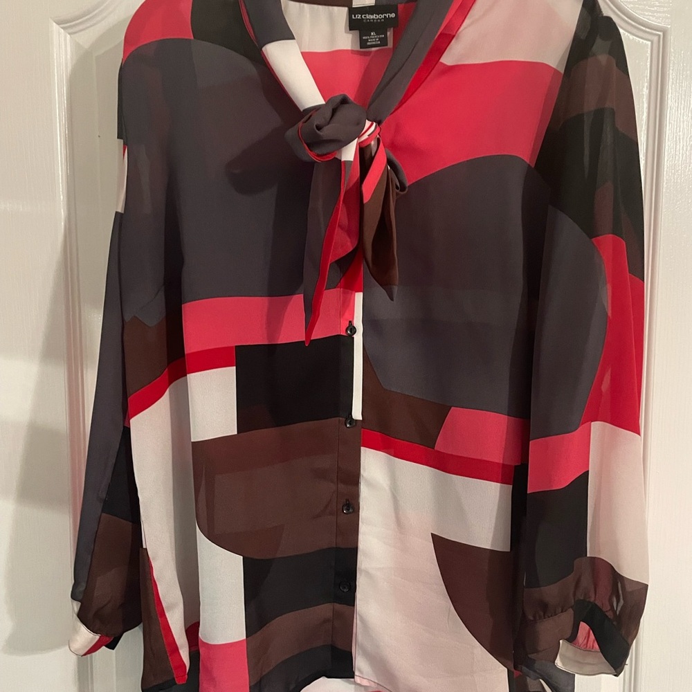Liz Claiborne color block tie neck blouse